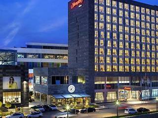 Hampton By Hilton Kocaeli (Çift Kişilik Konaklama ve Kahvaltı)