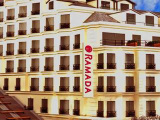 Ramada Hotel & Suites İstanbul Golden Horn (çift kişilik konaklama ve kahvaltı)