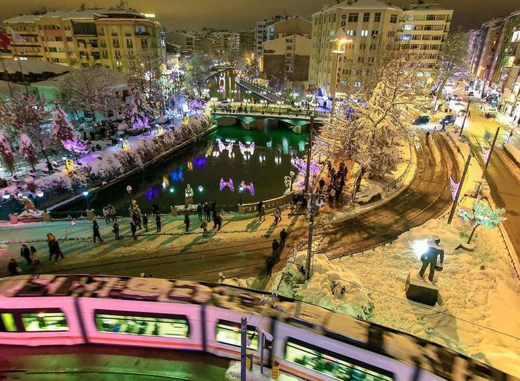 Anadolu'da Bir Modern Sanat Şehri Konaklamalı Eskişehir Turu-4