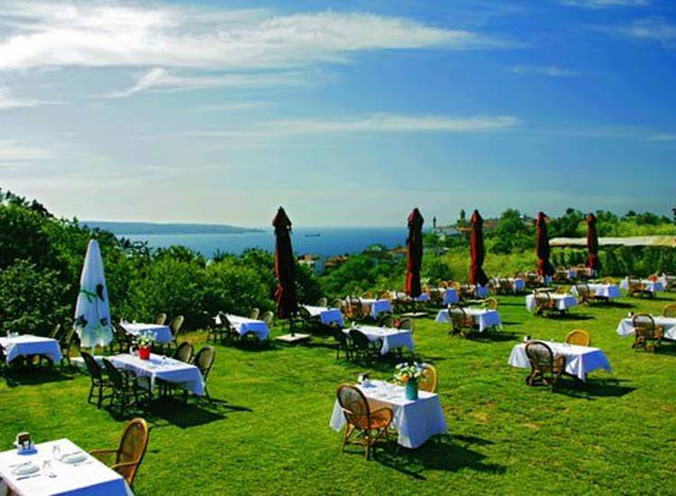 Anadolu Feneri Taşlıhan Restaurantta Yılbaşı Yemeği-3