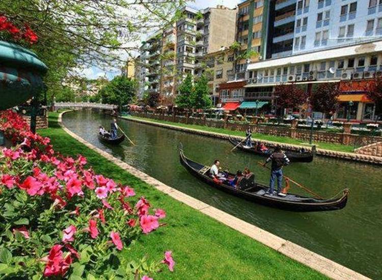 Ankara Hareketli YHT ile İlkbahar Dönemi Günübirlik Eskişehir Turu-3