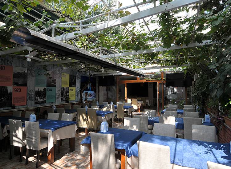 Asmalı Bahçe Ocakbaşı Restaurant'ta Akşam Yemeği-4