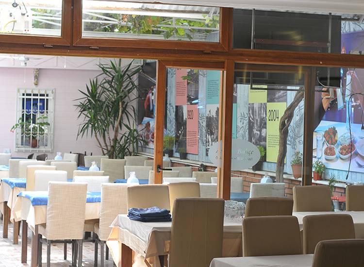 Asmalı Bahçe Ocakbaşı Restaurant'ta Akşam Yemeği-2