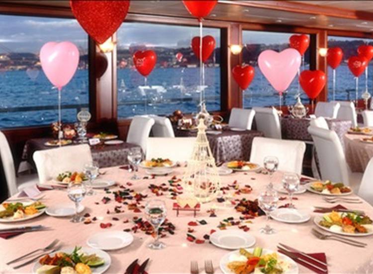 Bosphorus Tekne Turu İle Sevgililer Günü İle Sevgililer Günü-7