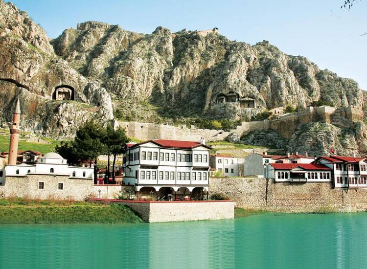 Ek Bedelsiz 1 Gece Otel  Konaklamalı Şehzadeler Şehri Amasya , Samsun Turu-1