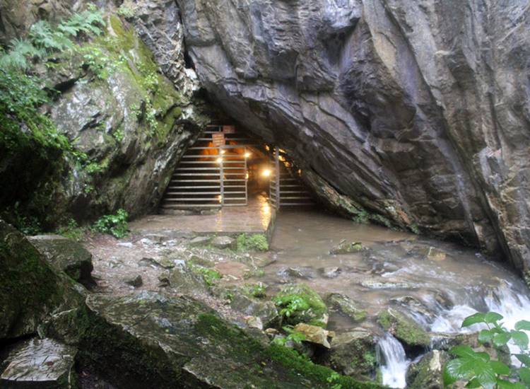 29 Ekim Özel Günübirlik Dupnisa Mağarası - İğneada Doğa Turu-2